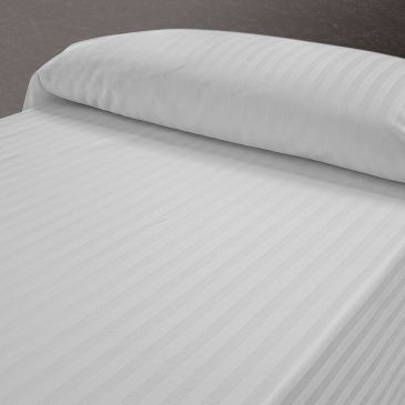 Colcha hotel Cutí blanca Poliéster-Algodón puntas cuadradas